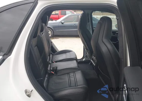 2019 Porsche Cayenne Turbo z USA, uszkodzony, nr VIN WP1AF2AY9KDA80055